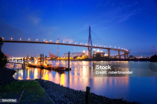 Harbour Bridge Stockfoto und mehr Bilder von Beleuchtet - Beleuchtet, Blau, Brücke