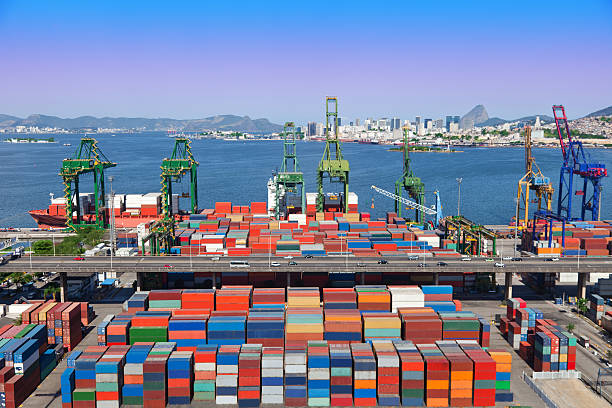 rio de janeiro, port - clear sky rio de janeiro brazil guanabara bay - fotografias e filmes do acervo