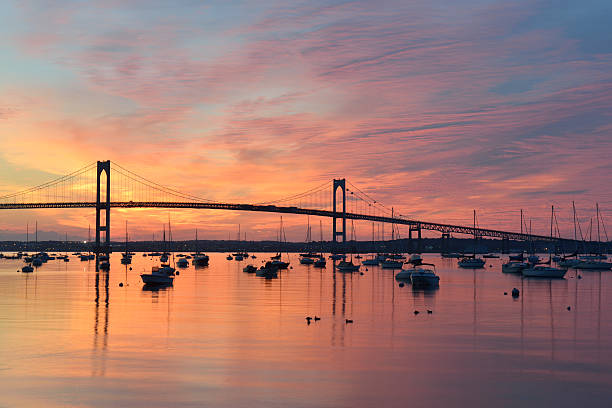 istock Newport Bridge at Sunrise 155440929