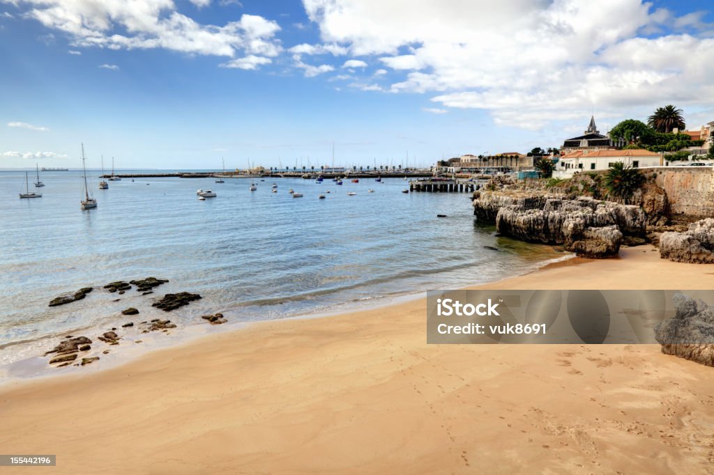 Bela praia de areia em Cascais - Royalty-free Praia Foto de stock