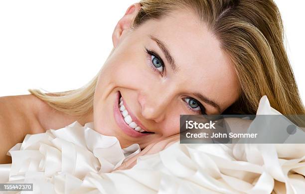 Hermosa Mujer Establecer Foto de stock y más banco de imágenes de Seda - Textil - Seda - Textil, Maquillaje, Cara humana