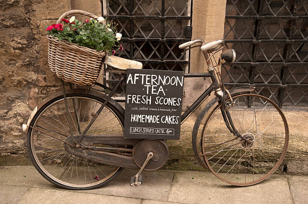 旧自転車 - oxford england ストックフォトと画像