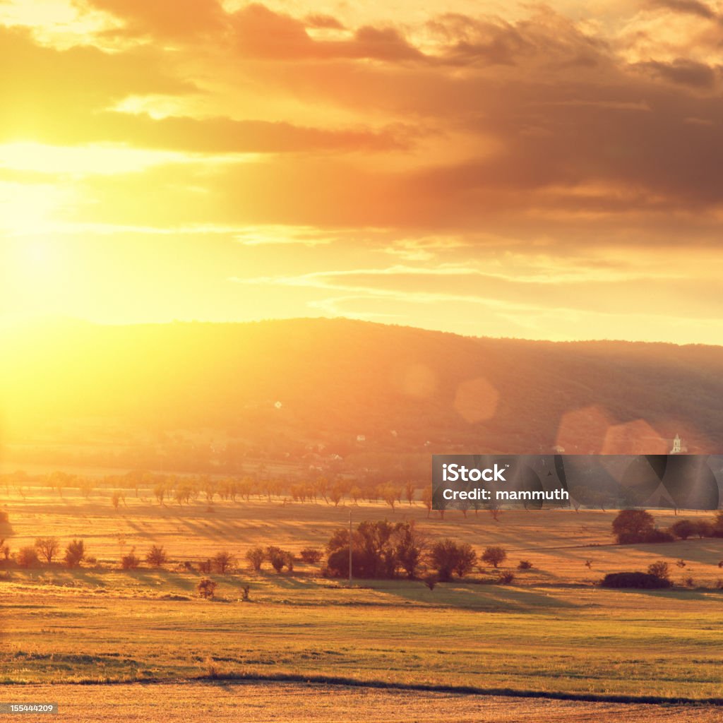 Landschaft bei Sonnenuntergang - Lizenzfrei Anhöhe Stock-Foto