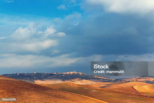 Toskanische Landschaft Stockfoto und mehr Bilder von Anhöhe - Anhöhe, Bedeckter Himmel, Chianti-Region