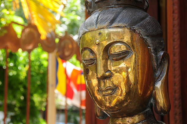 Wat Huay Pla Kang,Chiang Rai, or Wat Huai Pla Klang as it’s sometimes spelt, is a temple complex containing a big Buddha statue (known as Big Buddha Chiang Rai). It’s a 9 floor pagoda and a beautiful white temple, about 5 miles North of Chiang Rai City centre.