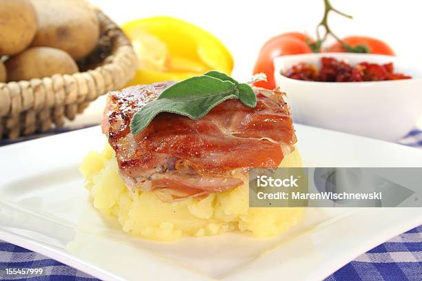 Foto de Saltimbocca e mais fotos de stock de Itália - Itália, Saltimboca, Batatas Prontas