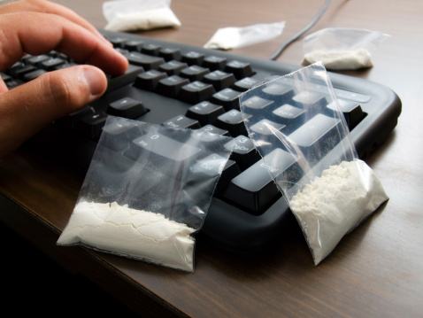 Conceptual view about drug trafficking over the Internet.