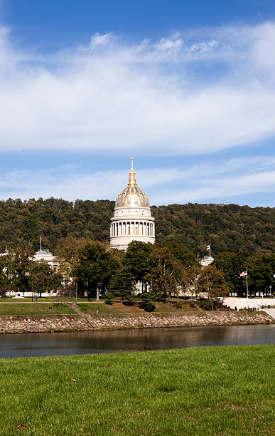 istock Charleston, West Virginia - State Capitol Building 155486679