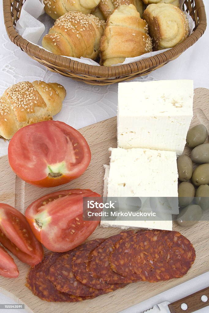 Mediterrane hausgemachten Frühstück - Lizenzfrei Bauholz-Brett Stock-Foto