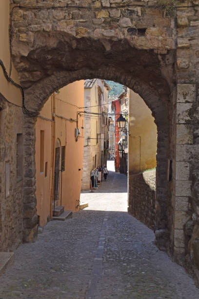 istock Streets of Besalu Girona 1555456943