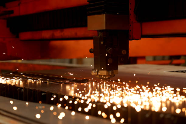 Laser cutting machine working with sheet metal