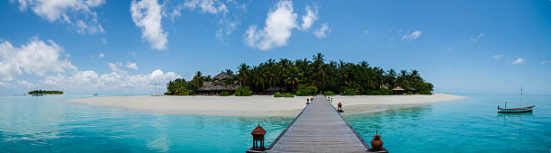 istock Vabbinfaru Island in Maldives 155560863