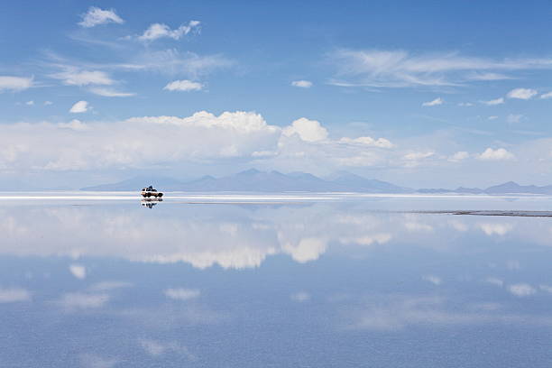 солончак уюни - salar стоковые фото и изображения