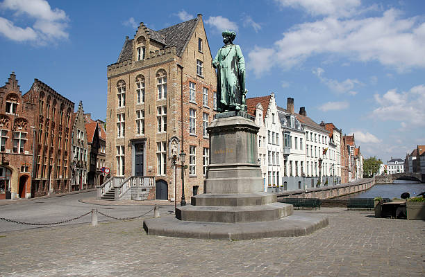 istock Statue of Jan van Eyck 155577547