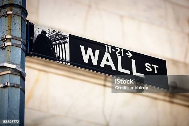 Segno Di Wall Street New York City Stati Uniti - Fotografie stock e altre immagini di Affari - Affari, Ambientazione esterna, Azioni e partecipazioni