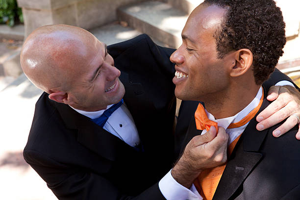 人と結婚 - homosexual wedding married engagement ストックフォトと画像