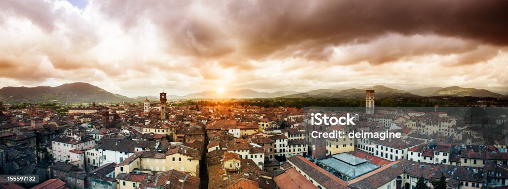 Città di Lucca, Toscana. - Foto stock royalty-free di Ambientazione esterna