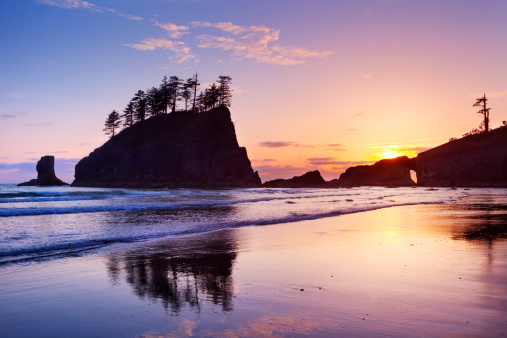 Sunset on Second Beach near La Push along the Pacific coast on the Olympic Peninsula, Washington, USA.