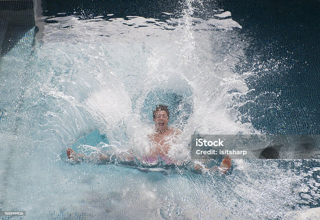 Saltare in piscina - Foto stock royalty-free di 20-24 anni