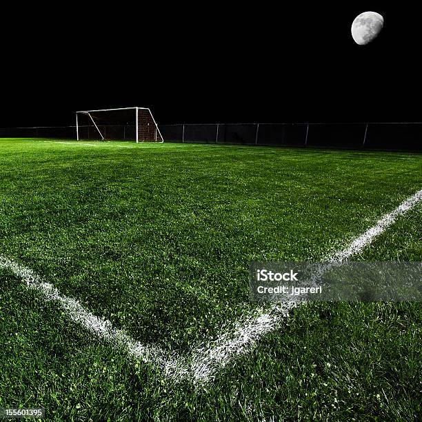 夜のサッカーフィールド - カラー画像のストックフォトや画像を多数ご用意 - カラー画像, サッカー, サッカーチーム