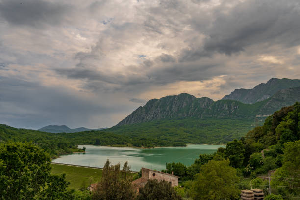 istock Castel San Vincenzo, Molise. The lake 1556025106