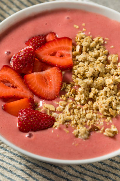 istock Homemade Strawberry Smoothie Bowl 1556041177