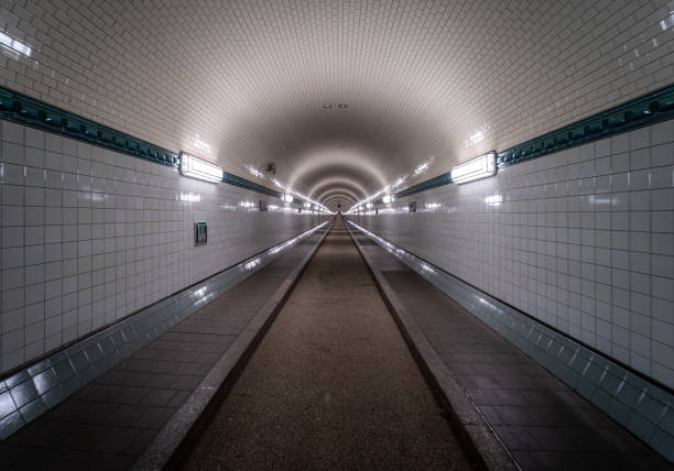 istock Hamburg Old Elbe Tunnel 1556052220
