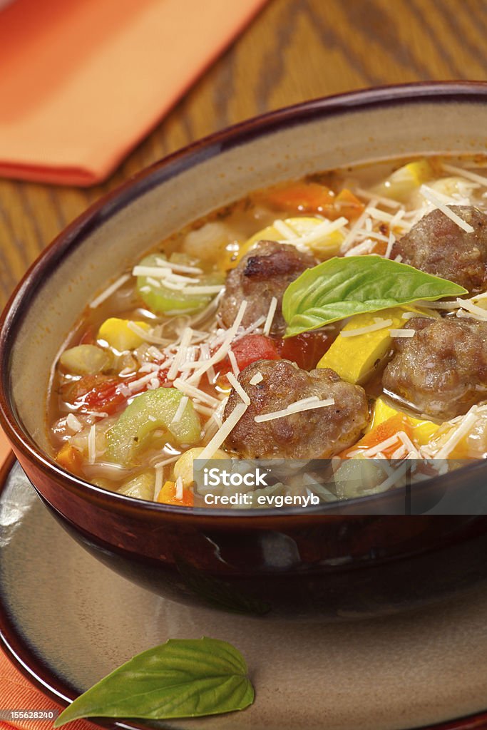 イタリアンミートボールのスープ - イタリア料理のロイヤリティフリーストックフォト