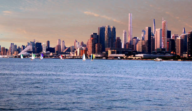 istock Hudson River Regatta and Skyline at Sunset 1556349975