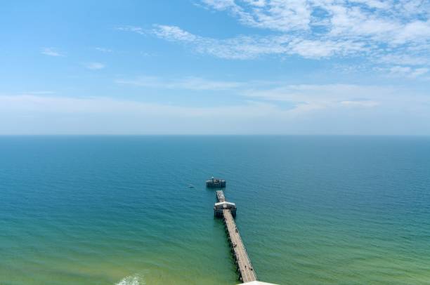 istock The beach at Gulf Shores, Alabama 1556412390