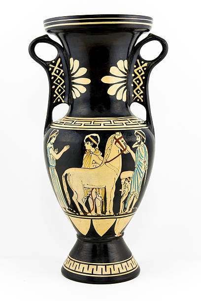 древние греческие амфора - jug decorative urn ancient greek culture стоковые фото и изображения