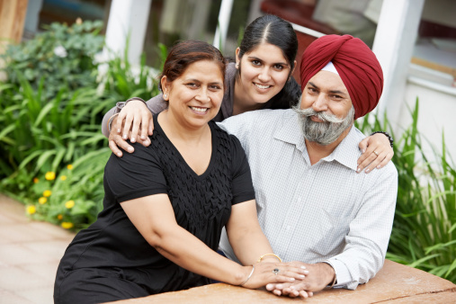 Happy indian adulto personas familia photo