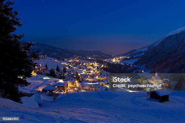 Kleinwalsertal Im Schnee - Fotografie stock e altre immagini di Capanna di legno - Capanna di legno, Vorarlberg, Inverno