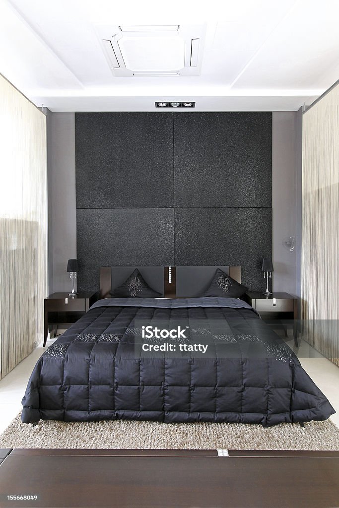 Camera di piccole dimensioni - Foto stock royalty-free di Camera da letto