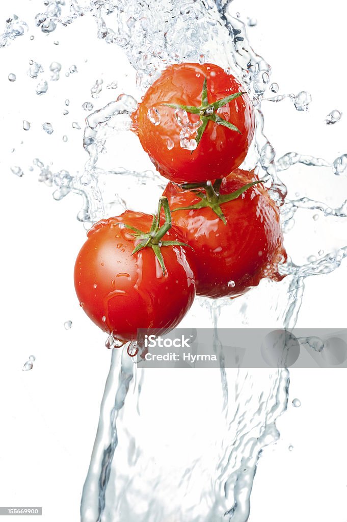 赤いトマトの 3 つの新鮮な水を絶縁 - 野菜のロイヤリティフ�リーストックフォト