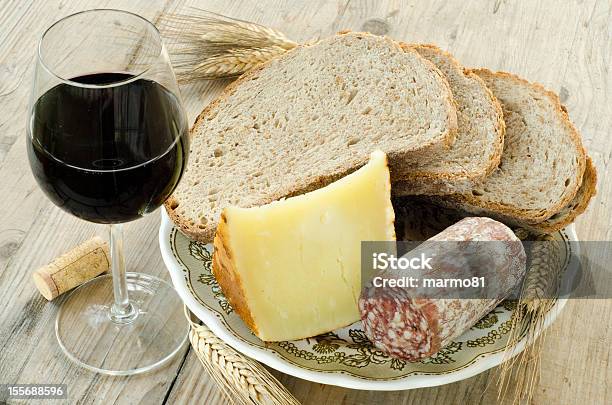 Italienische Speisen Produkte Stockfoto und mehr Bilder von Antipasto - Antipasto, Bauernkäse, Brotsorte