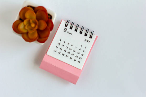 desktop-kalender für september 2023. kalender zum planen und verwalten der einzelnen termine. - today englischer begriff stock-fotos und bilder