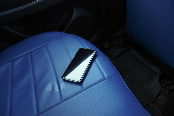 istock forget smartphone on car sit, lost smart phone 1557264028