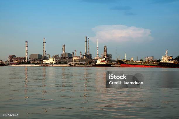 Petrolchimico Raffineria Di Petrolio Fabbrica Pipeline A Bangkok Tailandia - Fotografie stock e altre immagini di Acciaio