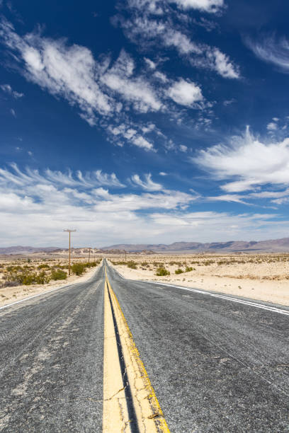 istock Perspective of a road 1557434515