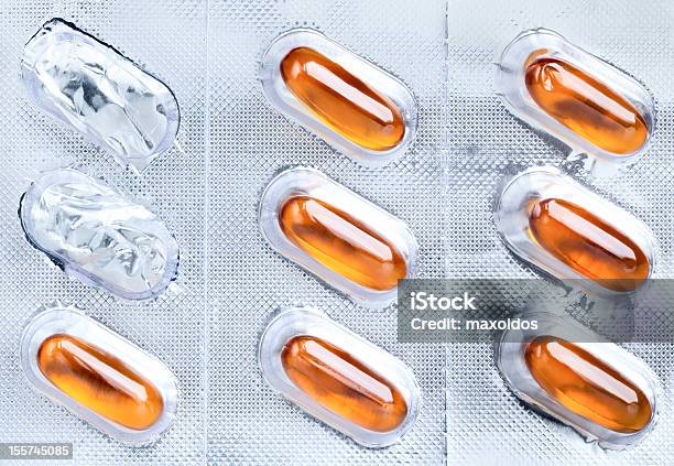 Medical Cápsulas Acondicionadas - Fotografias de stock e mais imagens de Comprimido - Comprimido, Cápsula, Antibiótico