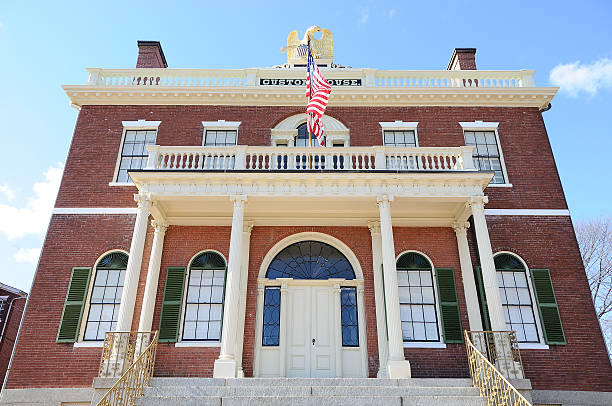 istock Historic United States Customs House 155747966