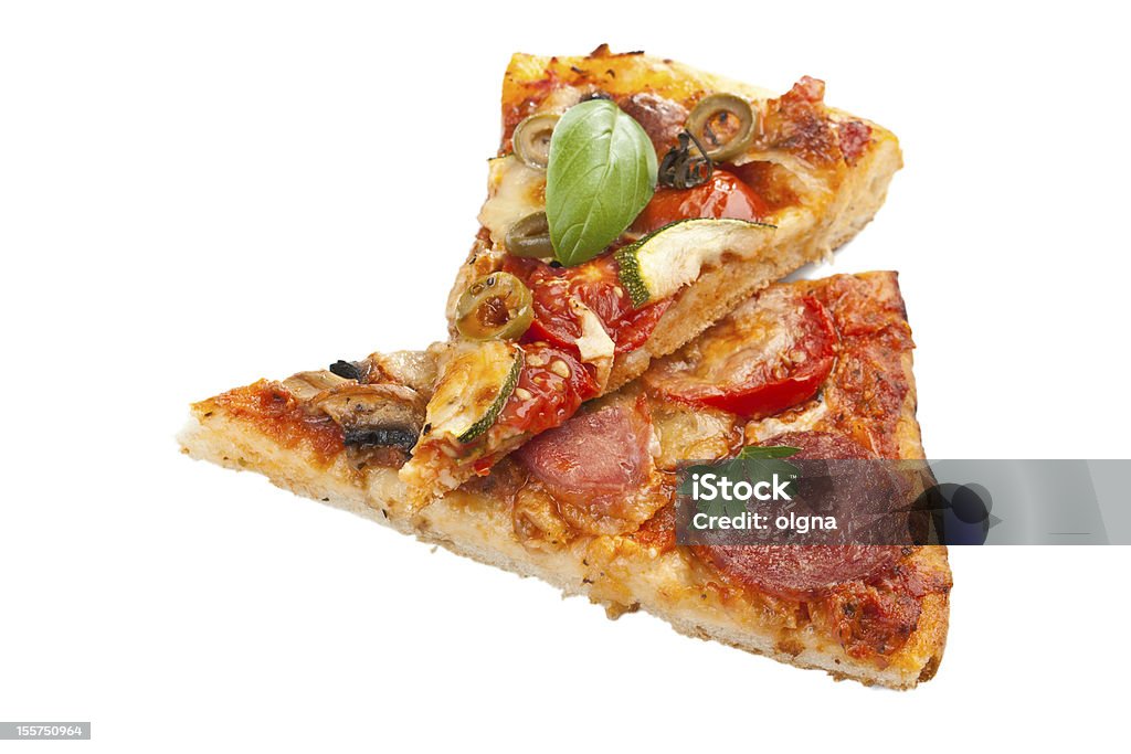 Dos rodajas de varios pizzas - Foto de stock de Aceituna libre de derechos