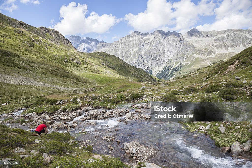 Creek à high mountain valley, Austrian/Alpes italiennes. - Photo de Activité de loisirs libre de droits