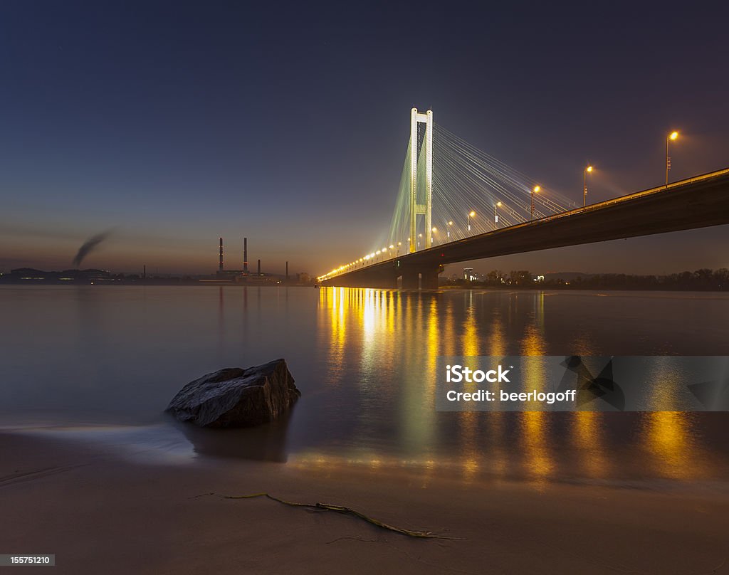 South-Brücke in Kiew - Lizenzfrei Abenddämmerung Stock-Foto