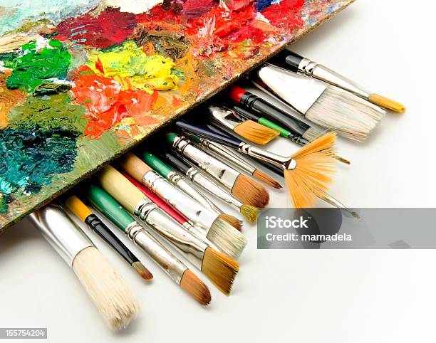 Tavolozza Di Colori - Fotografie stock e altre immagini di Acquerello - Acquerello, Arte, Arti e mestieri