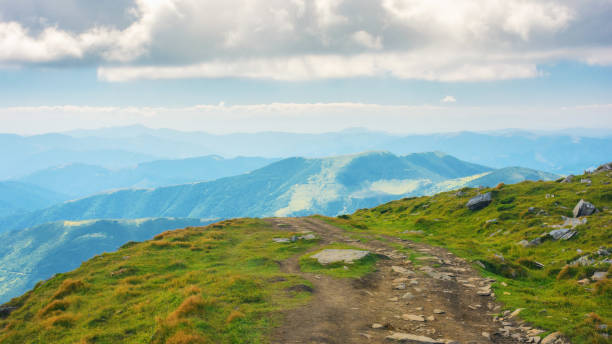 istock trail through chornohora mountain ridge 1557677898