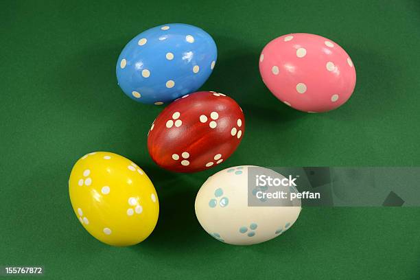 Huevos De Pascua Foto de stock y más banco de imágenes de Abril - Abril, Celebración religiosa, Color vibrante