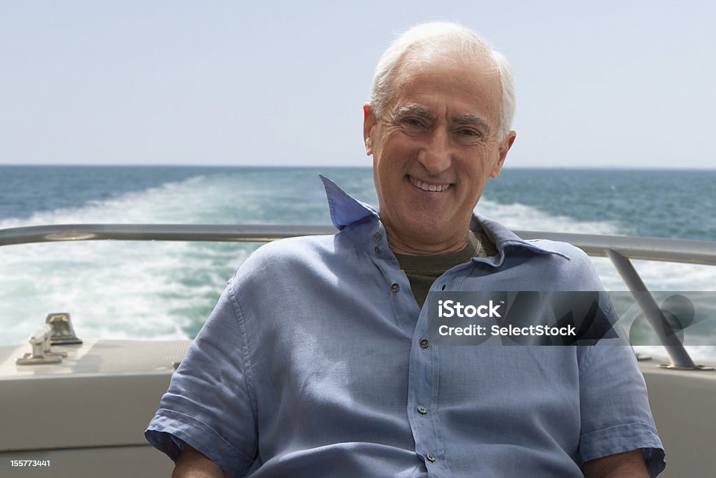 Homme Senior sur un bateau - Photo de Massachusetts libre de droits