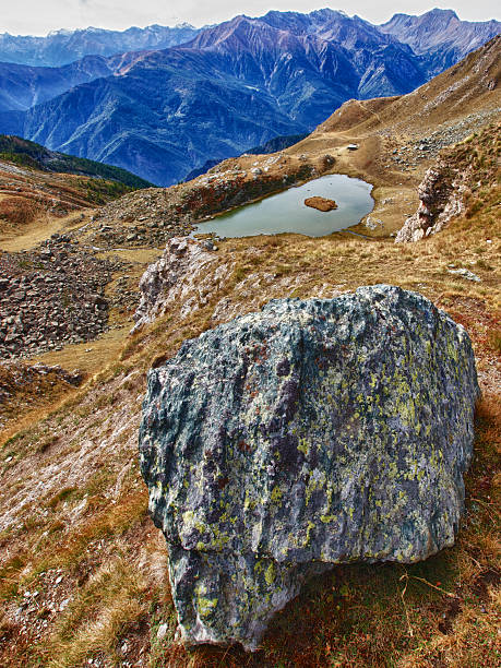 istock Autumn on the Alps 155795081